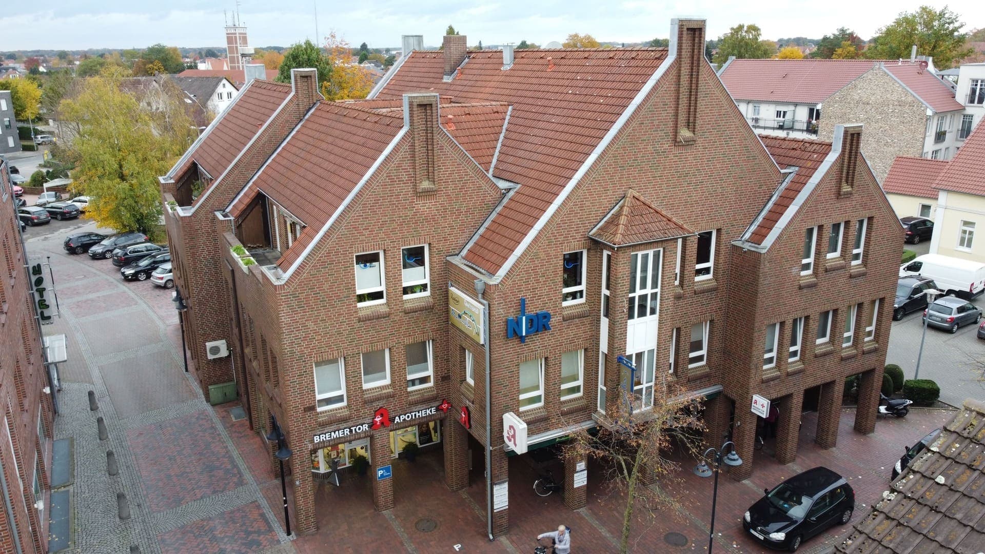 Das Praxisgebäude am Bremer Tor in Vechta von oben